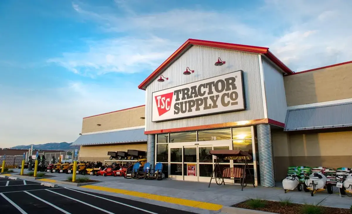 Tractor supply generator